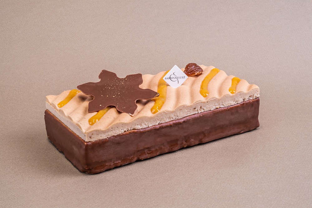 Bûche de Noël | Marron | Vanille| Agrumes Bûche de Noël | Marron | Vanille| Agrumes